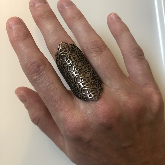 Kendra Scott Jewelry - Kendra Scott Boone Filigree Logo Ring in Gunmetal